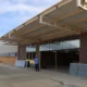 Com as obras em ritmo acelerado, o Hospital Estadual Vale do Ouro, em Jacobina, no centro-norte da Bahia, entrou na fase final de construção.