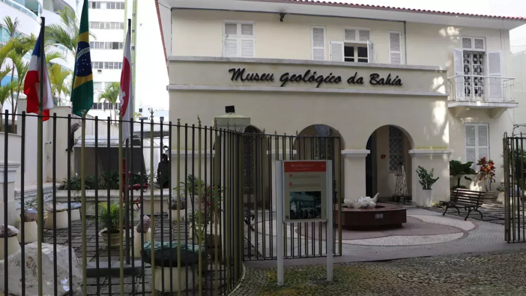 sessões de cinema e atividades educativas para crianças estão entre as ações promovidas pelo Museu Geológico da Bahia (MGB) durante a 20ª