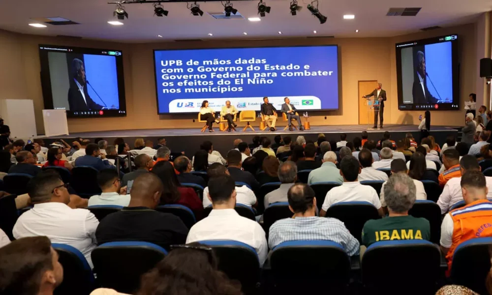 de uma reunião em Salvador para alinhar estratégias de preparação diante dos possíveis impactos do fenômeno El Niño no ciclo 2026/2027.