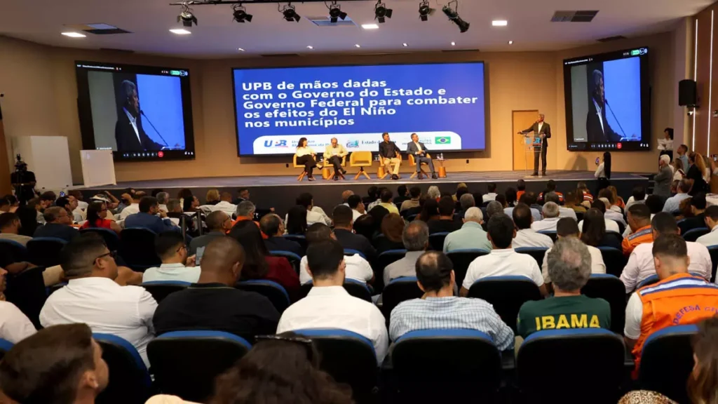 de uma reunião em Salvador para alinhar estratégias de preparação diante dos possíveis impactos do fenômeno El Niño no ciclo 2026/2027.