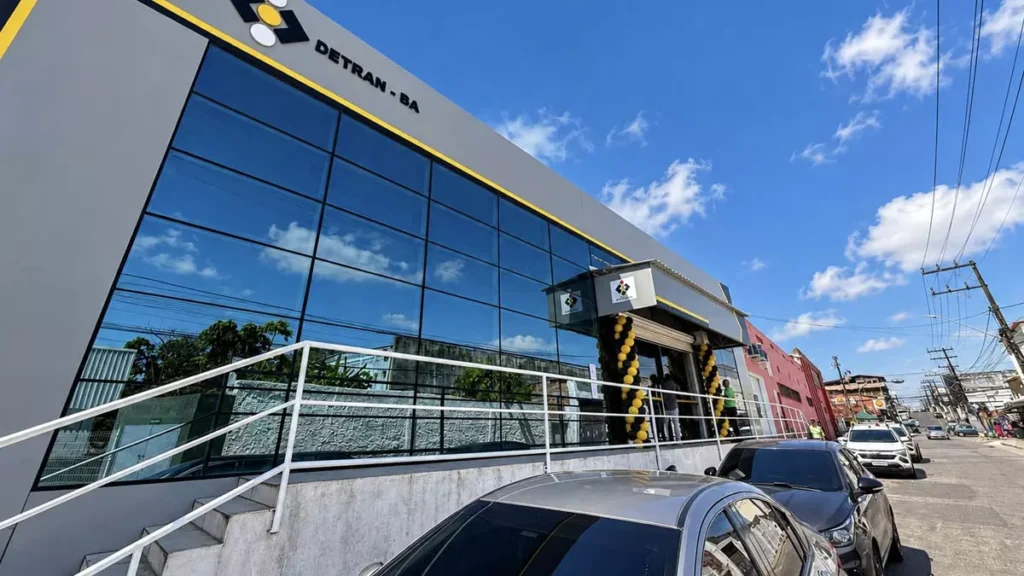 Obras de infraestrutura rodoviária, ampliação dos serviços do Detran-BA e fortalecimento da rede de atendimento às mulheres