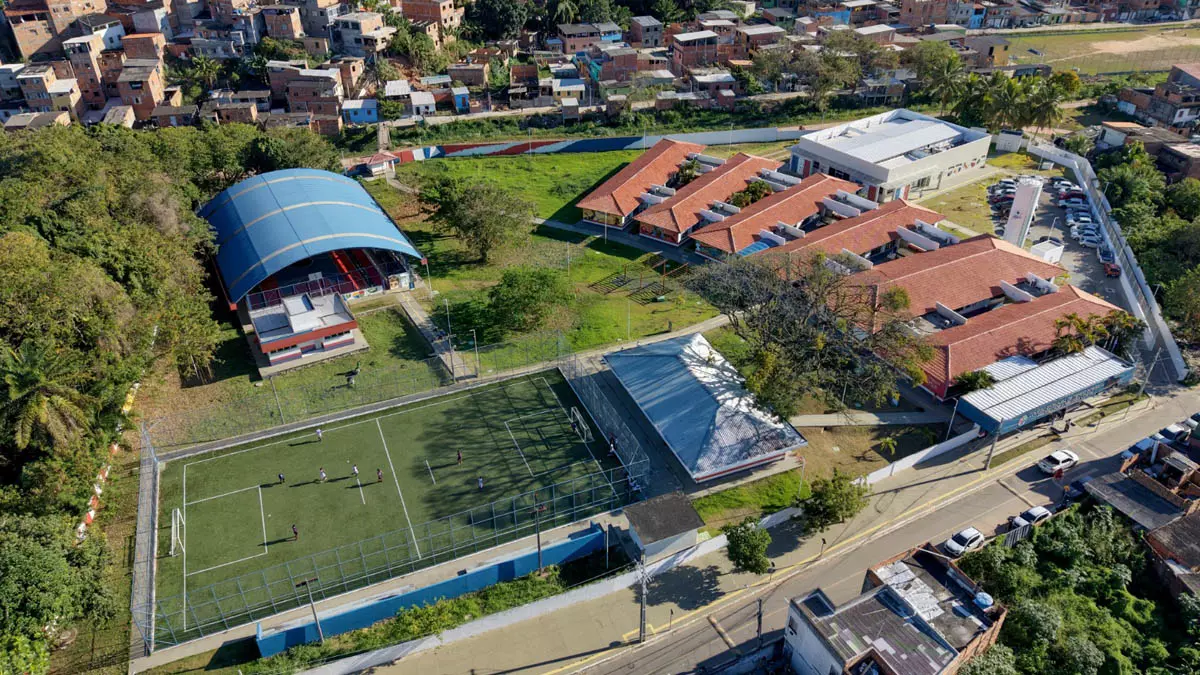 Salvador foram entregues nesta quarta-feira (9), após obras de modernização e ampliação dos espaços destinados aos estudantes.