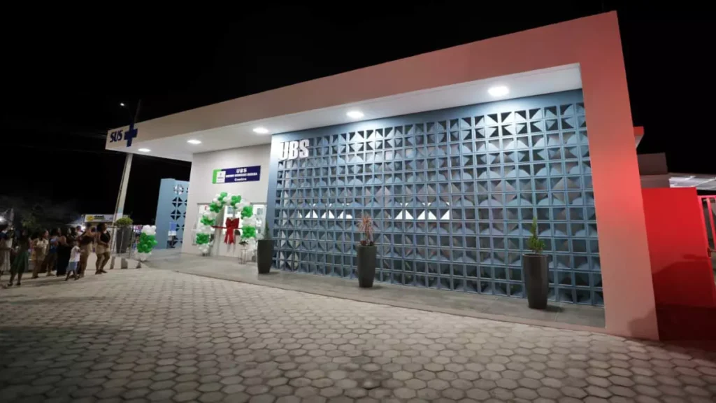 Cerca de 3 mil moradores da área de cobertura da Unidade Básica de Saúde (UBS) Enedino Rodrigues Moreira, em Condeúba,
