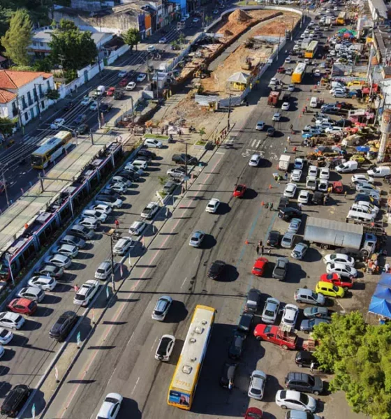 O Veículo Leve sobre Trilhos (VLT) de Salvador e Região Metropolitana iniciou, nesta quarta-feira (16), a operação assistida entre as