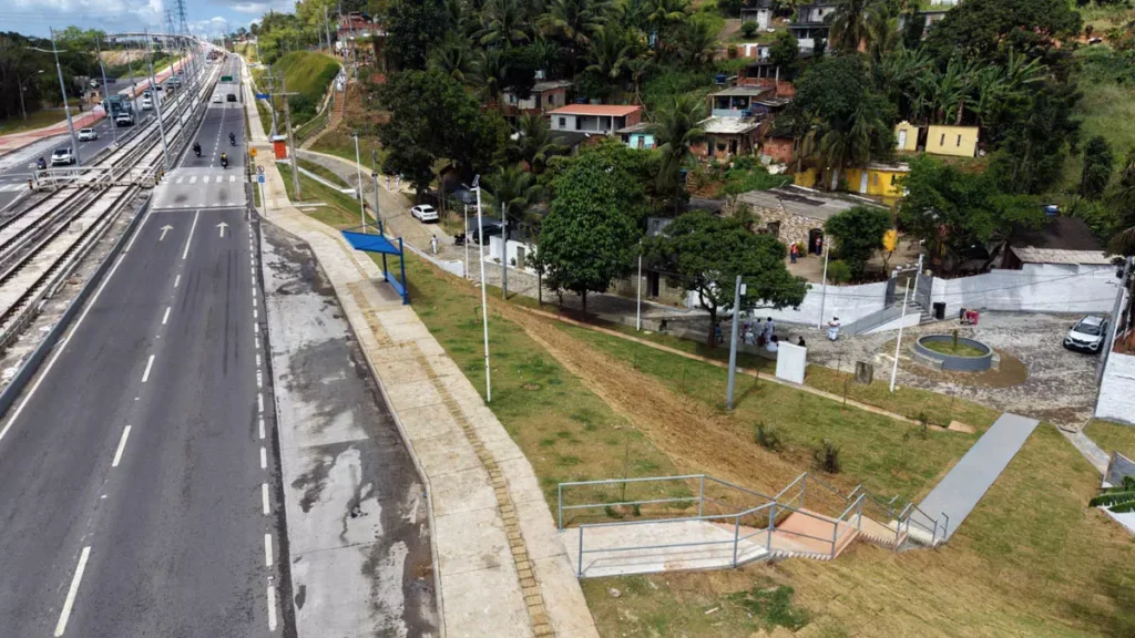O Governo da Bahia entregou, nesta terça-feira (22), as obras de requalificação da comunidade do Formigueiro e da Praça Obaluaê,