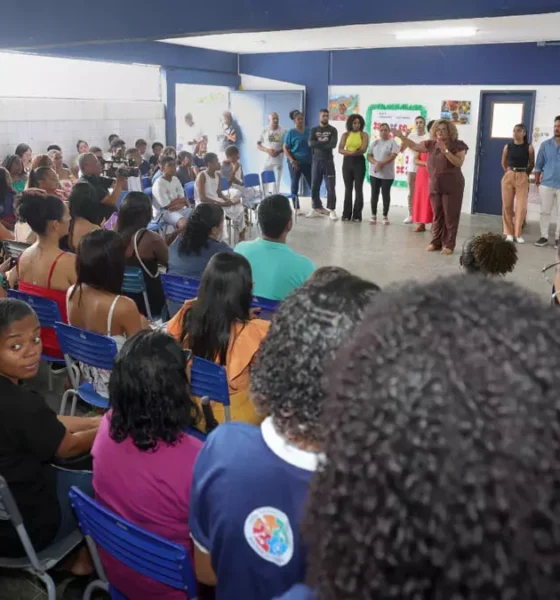 oficinas educativas do programa Dia do Educa Mais com as Famílias. Promovida pela Secretaria da Educação do Estado da Bahia,
