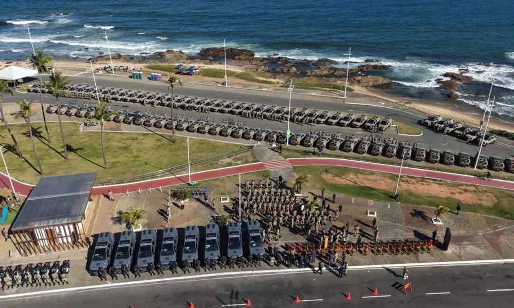 A Polícia Militar da Bahia (PMBA) recebeu, nesta segunda-feira (28), 115 novas viaturas para reforçar o policiamento em