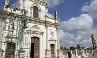 Estão em andamento, no município de Esplanada, na Costa dos Coqueiros, as obras de requalificação do Convento Nossa Senhora do Rosário