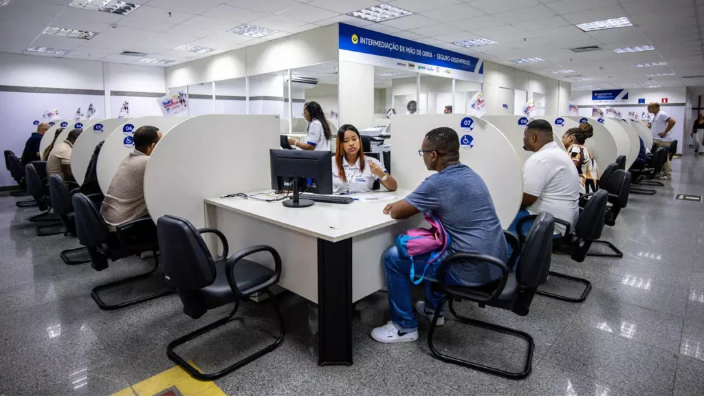 Se ligue nas vagas de emprego disponíveis no SineBahia para Salvador, RMS e interior do estado nesta sexta-feira (9).