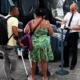 pelo PT e partidos aliados, a Justiça Eleitoral determinou medidas para garantir o deslocamento da população aos locais de votação,