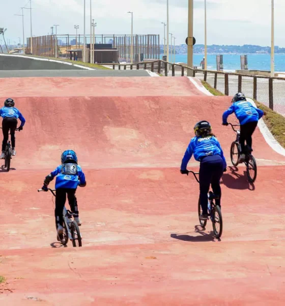 O Projeto Pedal Bicicross está com 46 vagas gratuitas abertas para jovens de 13 a 16 anos em Salvador. As aulas são realizadas