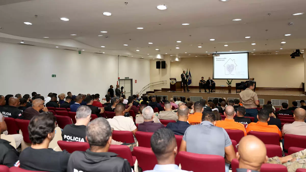 O Governo da Bahia, por meio da Polícia Civil, realizou nesta quarta-feira (21), no auditório do Ministério Público do Estado da Bahia
