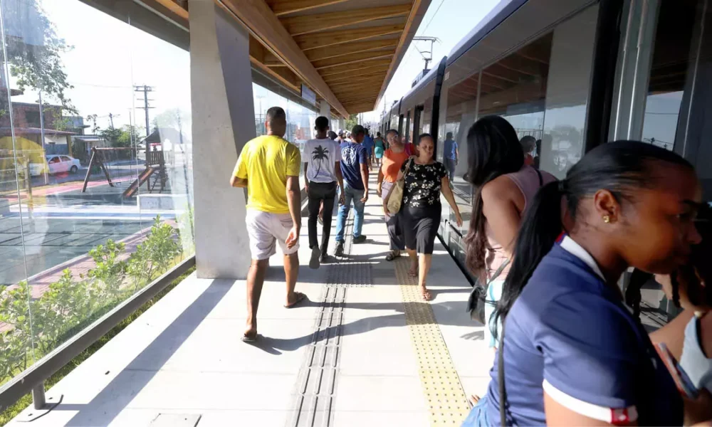 Considerado um marco para a mobilidade urbana de Salvador e da Região Metropolitana (RMS), o Veículo Leve sobre Trilhos (VLT)