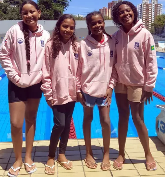 A equipe baiana de nado artístico do programa Natação em Rede já está em São Paulo para disputar o Campeonato Brasileiro Infantil e Juvenil