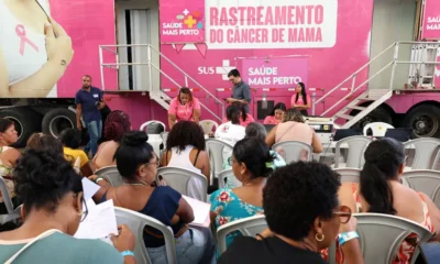 Rosa 2026, com a oferta de 40 mil mamografias gratuitas em Salvador. A abertura ocorreu na Arena Fonte Nova