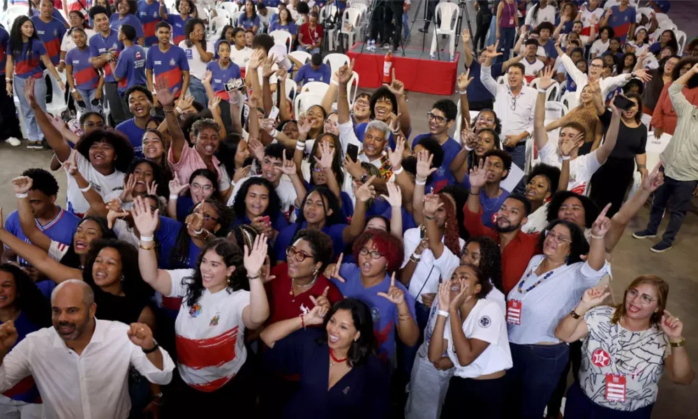 O governador Jerônimo Rodrigues participou, nesta segunda-feira (19), do segundo Aulão Preparatório para o Exame Nacional do Ensino Médio
