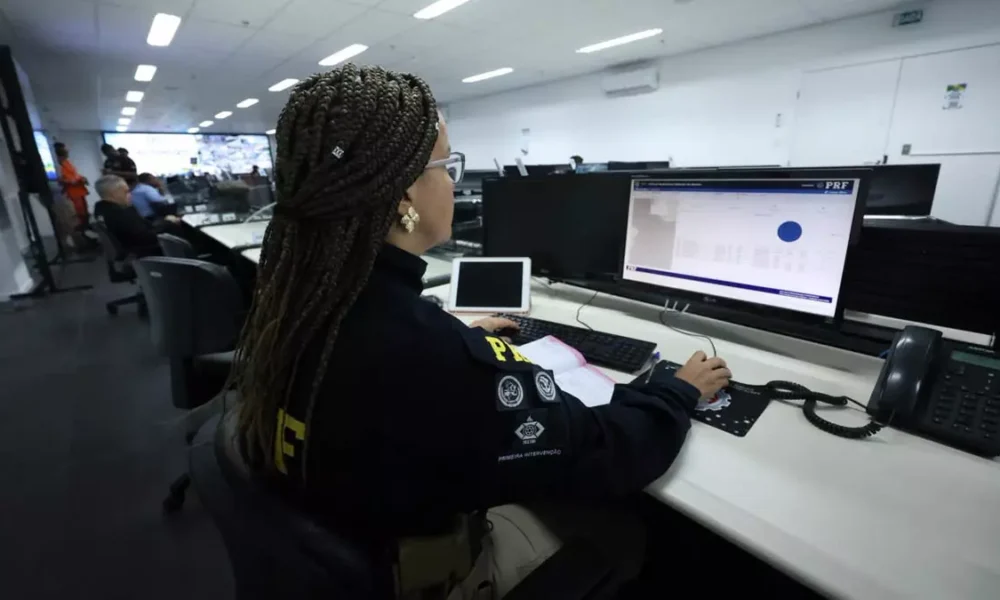 A Secretaria da Segurança Pública da Bahia (SSP-BA) ativou, nas primeiras horas da manhã deste sábado (24), o Centro Integrado de