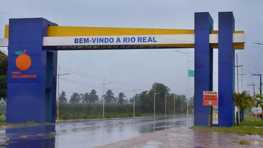 A Bahia passou a ter 13 municípios com decretos de Situação de Emergência em decorrência das fortes chuvas, segundo atualização