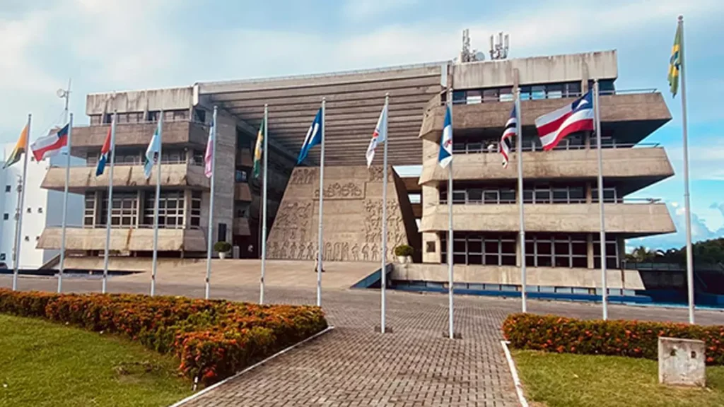 A Assembleia Legislativa da Bahia (ALBA) passará por uma renovação significativa em sua composição a partir de fevereiro de 2027.