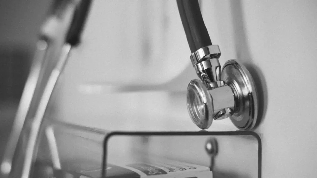Nacional de Avaliação da Formação Médica (Enamed). O texto, relatado pelo deputado Doutor Luizinho (PP-RJ), segue agora para análise